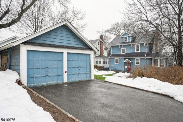 25 Burnett Ter, Maplewood Twp., NJ 07040