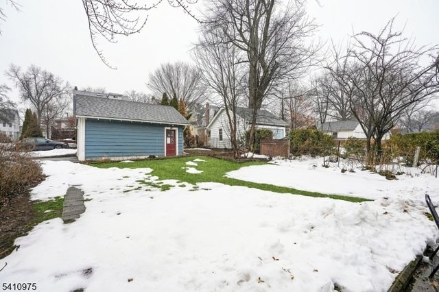 25 Burnett Ter, Maplewood Twp., NJ 07040