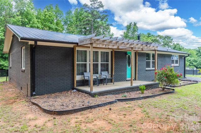 2276 Cid Road, Lexington, NC 27292