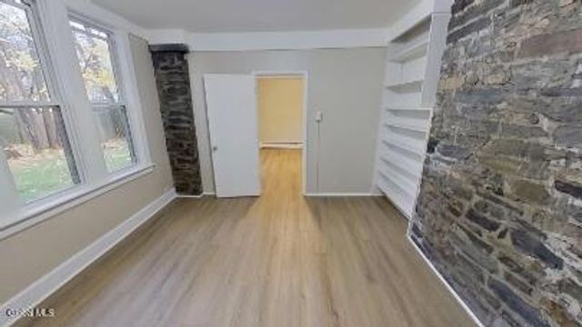 100 Ryckman Avenue 1, Albany, NY 12208