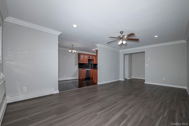 76 Mount Vernon Avenue c16, Patchogue, NY 11772