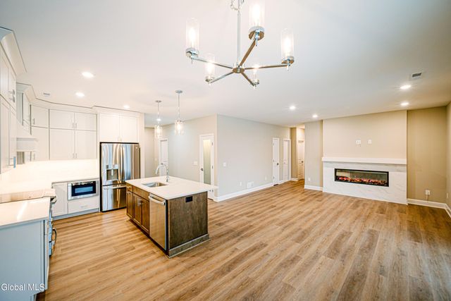 18 Reed's Hollow, Saratoga Springs, NY 12866