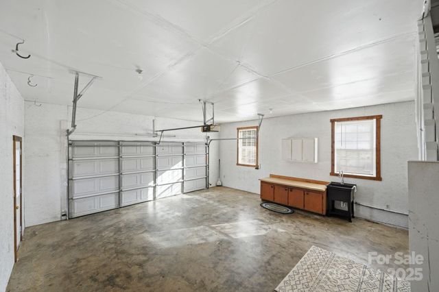 810 Mt Vernon Road, Woodleaf, NC 27054