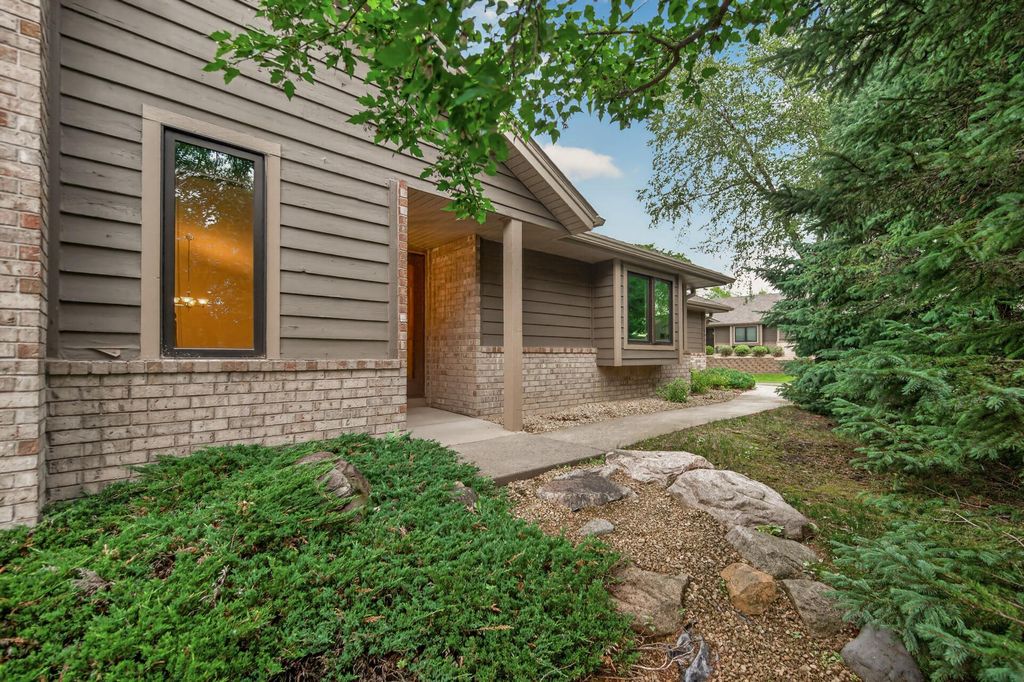 18137 Judicial Way S, Lakeville, MN 55044 — photo 4