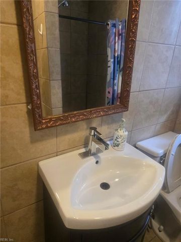 2707 Pretty Lake AVE, Norfolk, VA 23518