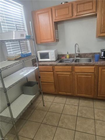 2707 Pretty Lake AVE, Norfolk, VA 23518