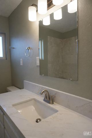 4412 Joanne Avenue, Bakersfield, CA 93309