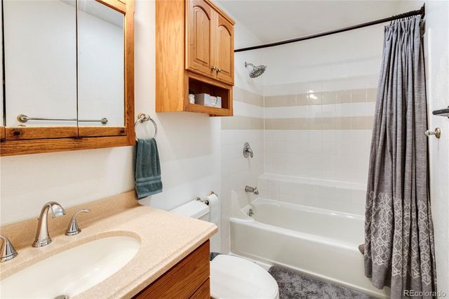 5852 S Nelson Street, Littleton, CO 80127