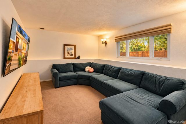 5852 S Nelson Street, Littleton, CO 80127
