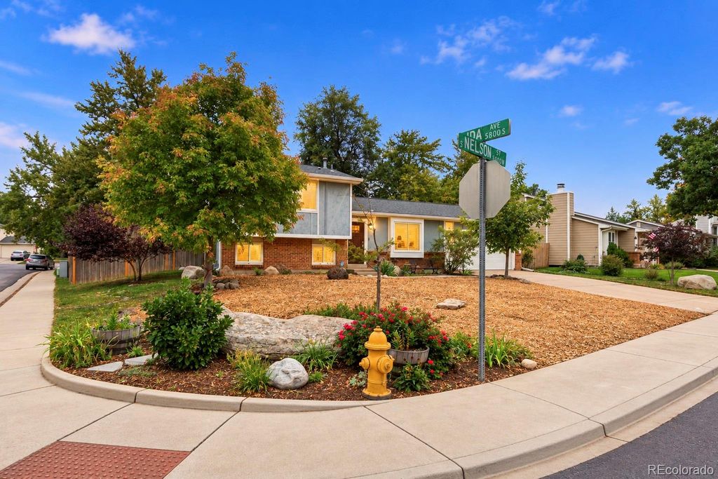 5852 S Nelson Street, Littleton, CO 80127