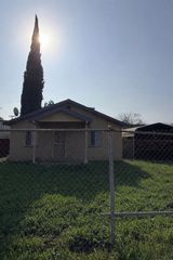 4062 E Church Avenue, Fresno, CA 93725