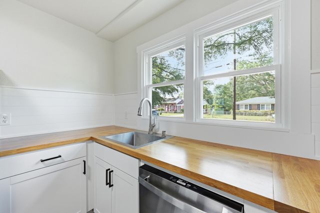 513 Warren Street, Walterboro, SC 29488