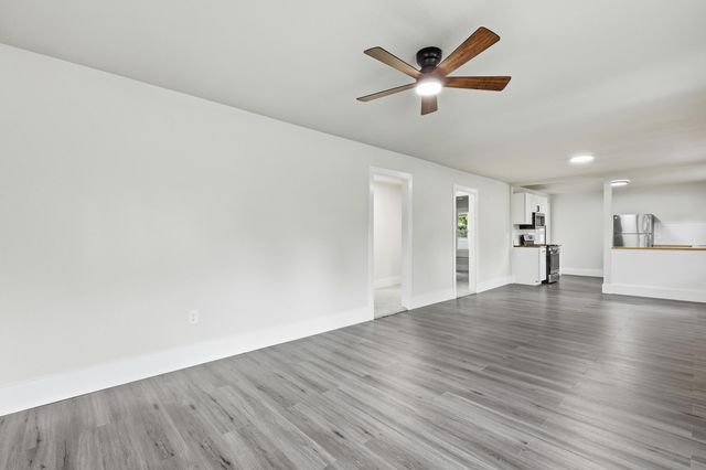 513 Warren Street, Walterboro, SC 29488