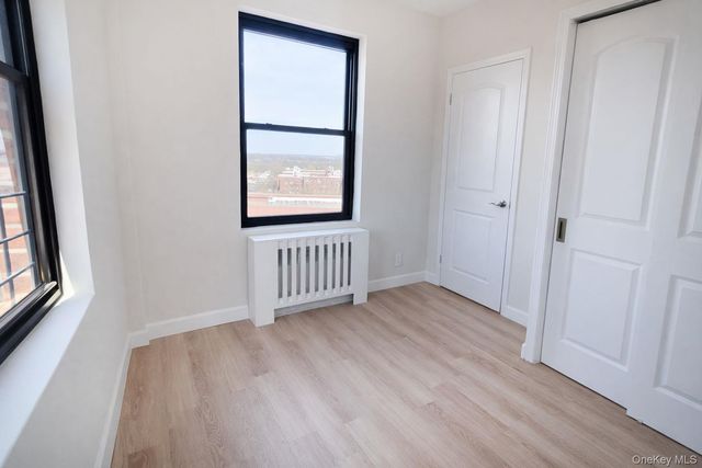 6434 102 st 9D, Rego Park, NY 11374