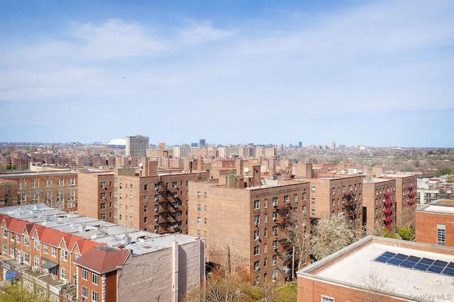 6434 102 st 9D, Rego Park, NY 11374