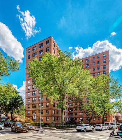 6434 102 st 9D, Rego Park, NY 11374