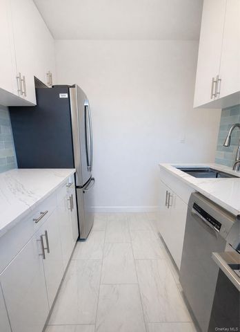6434 102 st 9D, Rego Park, NY 11374