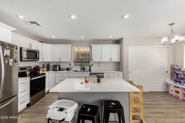 109 W GOLD DUST Way, San Tan Valley, AZ 85143