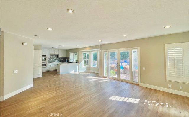 10 Ramada, Irvine, CA 92620