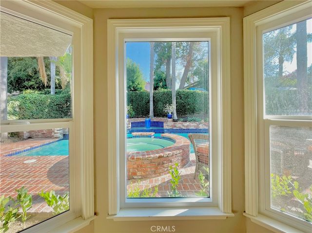 10 Ramada, Irvine, CA 92620