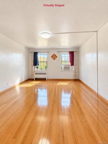 14421 79 Avenue 3H, Flushing, NY 11367