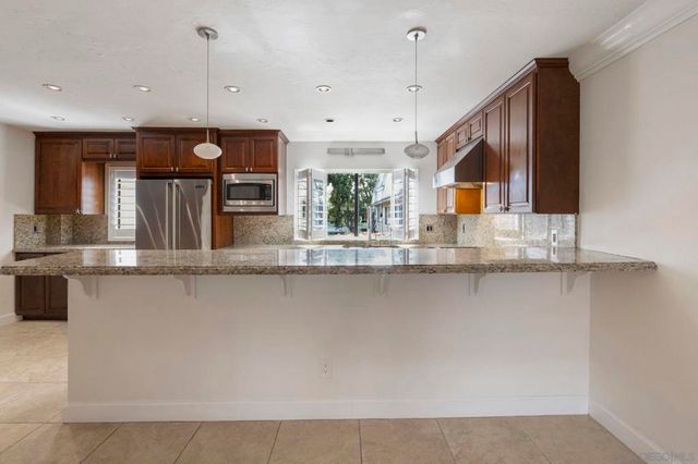 7911 Caminito Del Cid, La Jolla, CA 92037