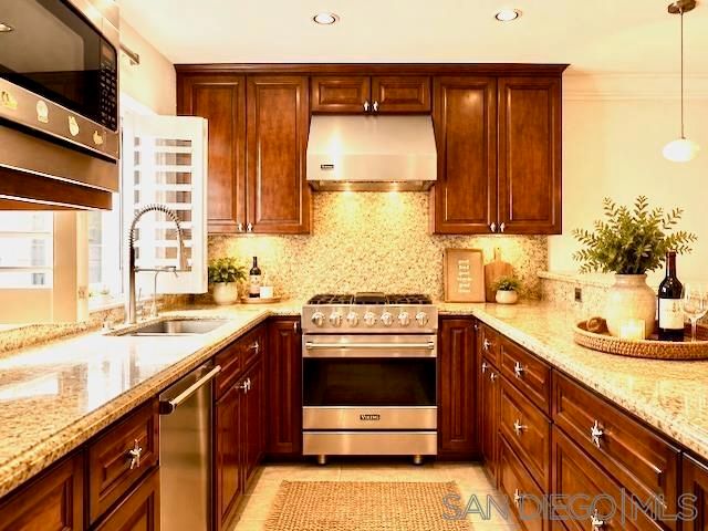 7911 Caminito Del Cid, La Jolla, CA 92037
