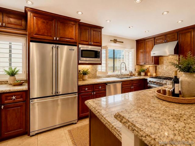 7911 Caminito Del Cid, La Jolla, CA 92037