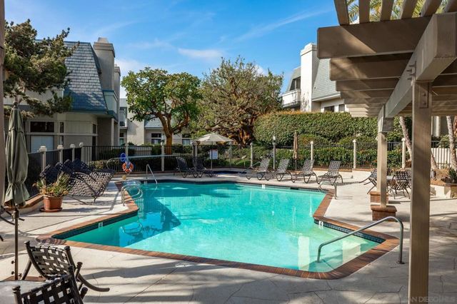 7911 Caminito Del Cid, La Jolla, CA 92037