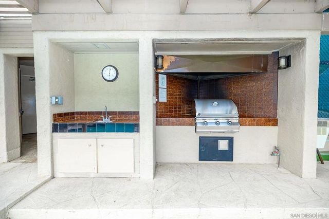 7911 Caminito Del Cid, La Jolla, CA 92037