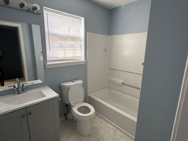 2409 Brianna Drive, Hampton, GA 30228