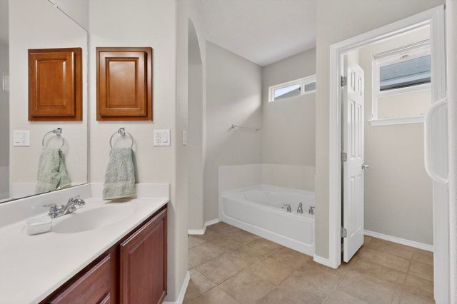 8140 Ventana Azul Avenue NW, Albuquerque, NM 87114