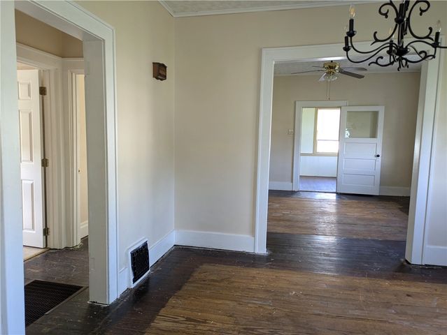 717 George St, Scottdale, PA 15683