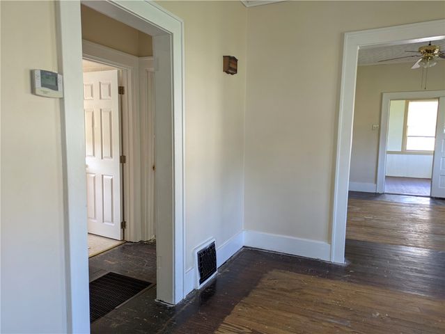 717 George St, Scottdale, PA 15683