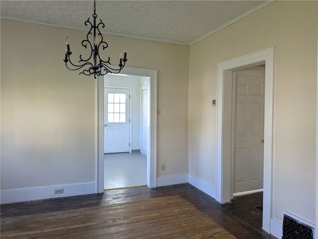 717 George St, Scottdale, PA 15683