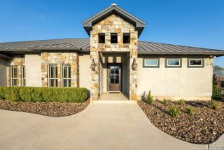 105 Alexandria, La Vernia, TX 78121