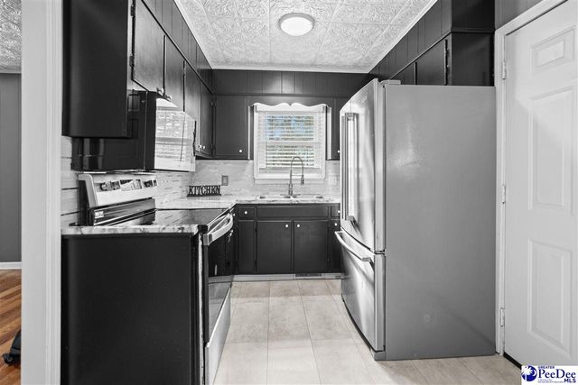 1413 E Old Camden Rd., Hartsville, SC 29550