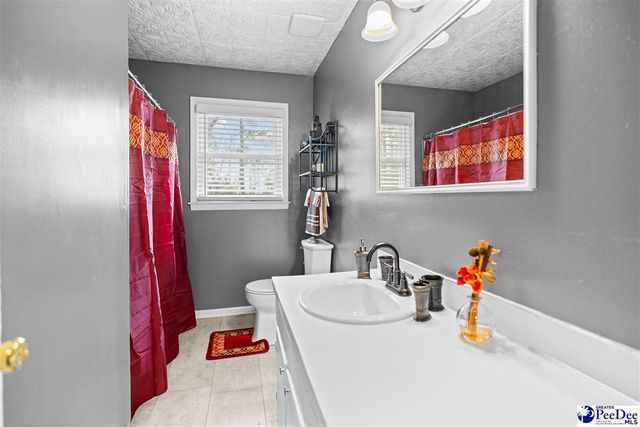 1413 E Old Camden Rd., Hartsville, SC 29550