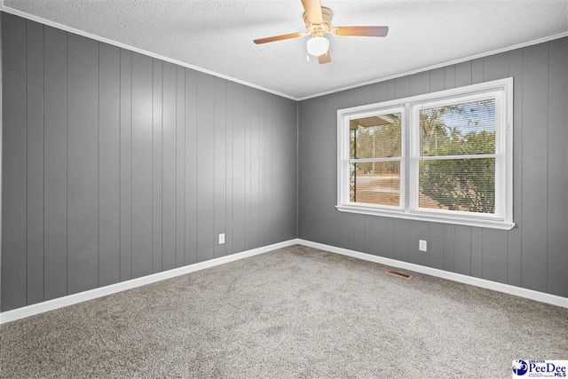 1413 E Old Camden Rd., Hartsville, SC 29550