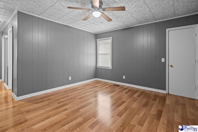 1413 E Old Camden Rd., Hartsville, SC 29550