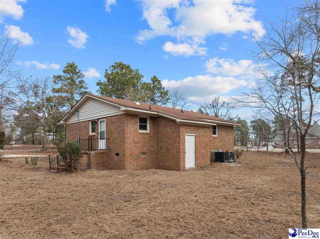 1413 E Old Camden Rd., Hartsville, SC 29550