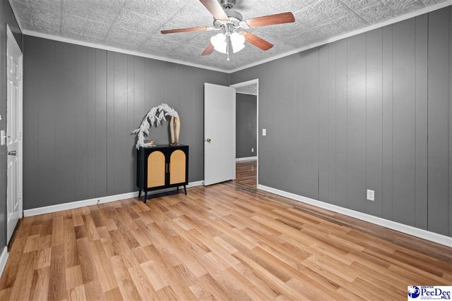 1413 E Old Camden Rd., Hartsville, SC 29550