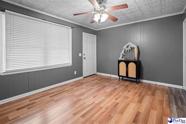 1413 E Old Camden Rd., Hartsville, SC 29550