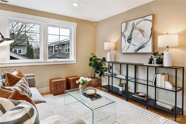 6309 30th Avenue SW, Seattle, WA 98126