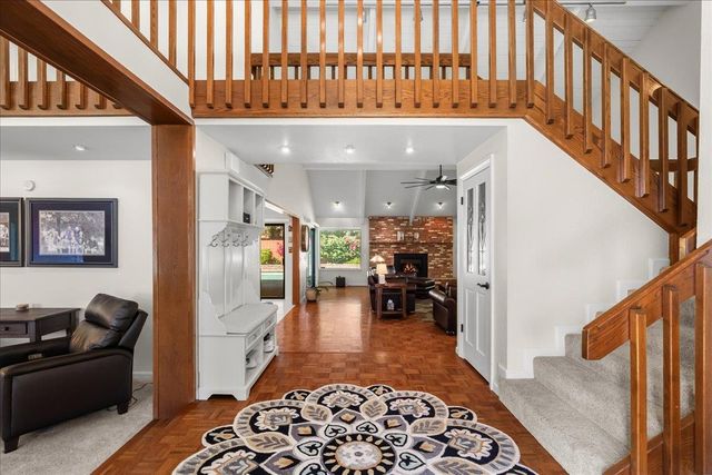 7637 N Cheryl Avenue, Fresno, CA 93711