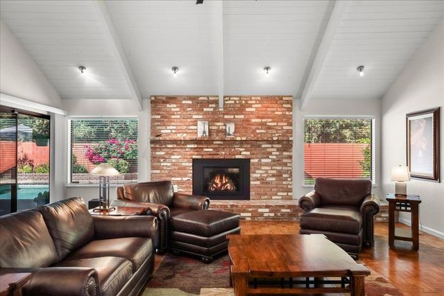 7637 N Cheryl Avenue, Fresno, CA 93711