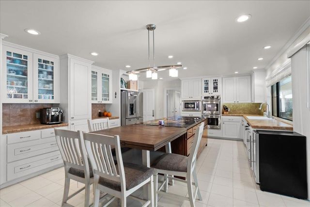 7637 N Cheryl Avenue, Fresno, CA 93711