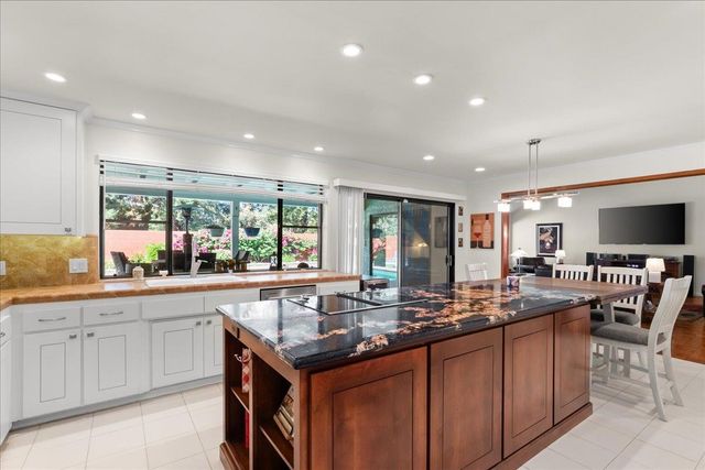 7637 N Cheryl Avenue, Fresno, CA 93711