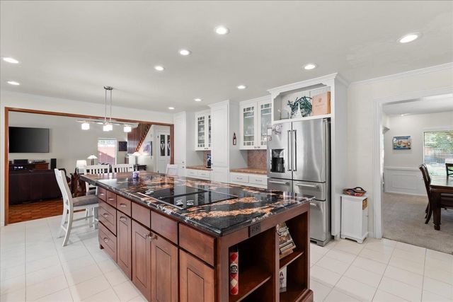 7637 N Cheryl Avenue, Fresno, CA 93711