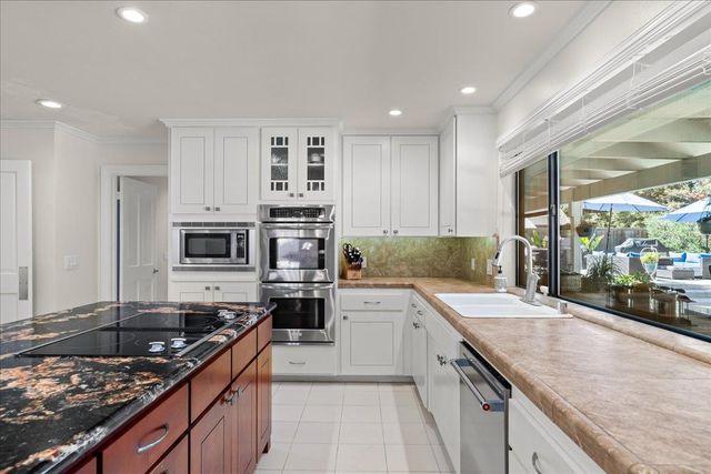 7637 N Cheryl Avenue, Fresno, CA 93711